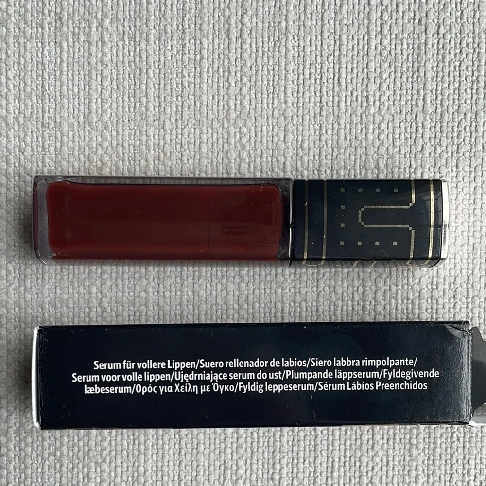 Bobbi Brown Pac-Man collection extra plump Lip serum in Bare Plum 759
